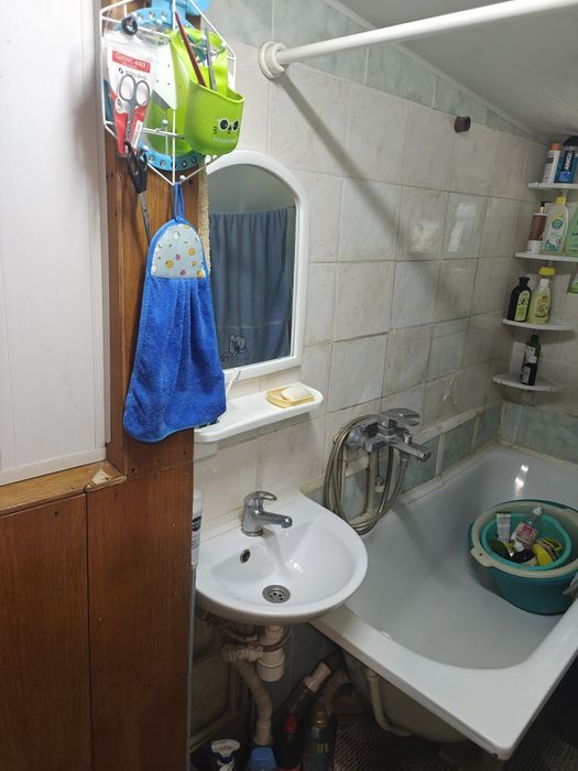 Продам 2 комнатную квартиру