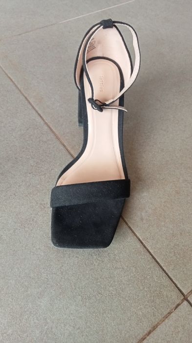 Sandálias número 35