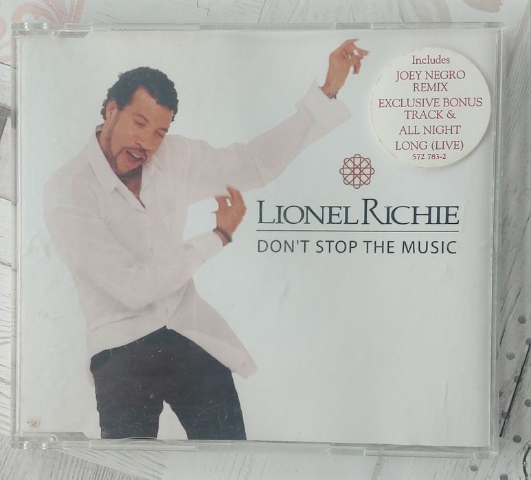 Conjunto de 5 Cds Singles