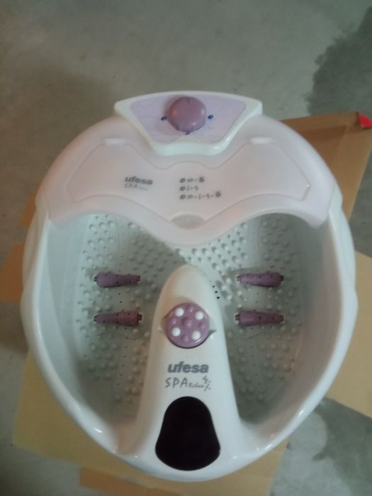 Massajador SPA de pés Ufesa BH5614
