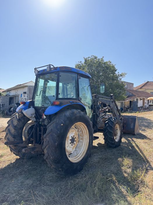 Trator New Holland TD95D com Carregador Maceira • OLX.pt