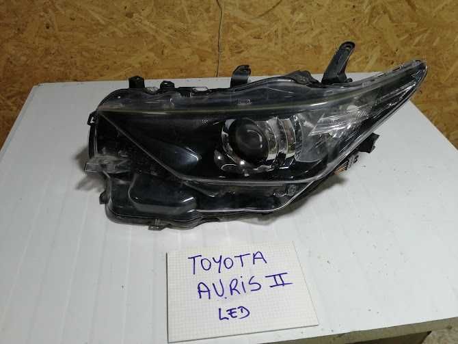 farol toyota auris avensis