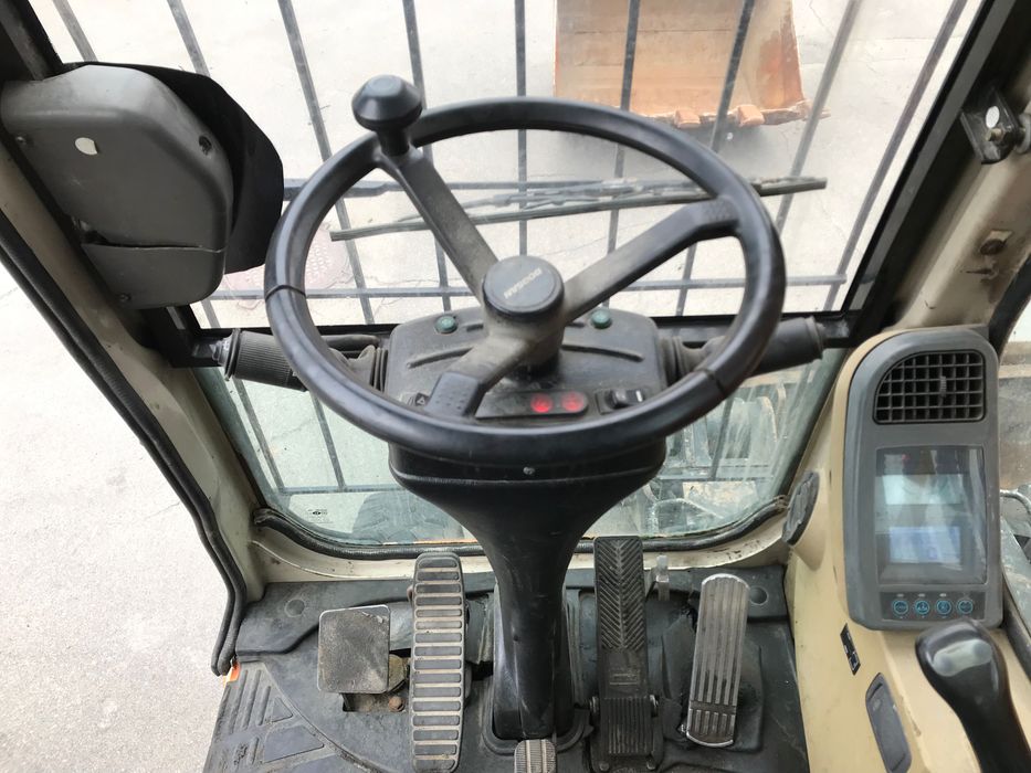 Колісний екскаватор DOOSAN SOLAR 210W-V Колесный экскаватор 20 тонн