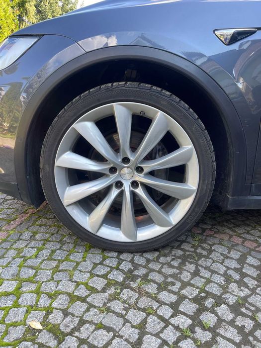 Tesla model x 2018