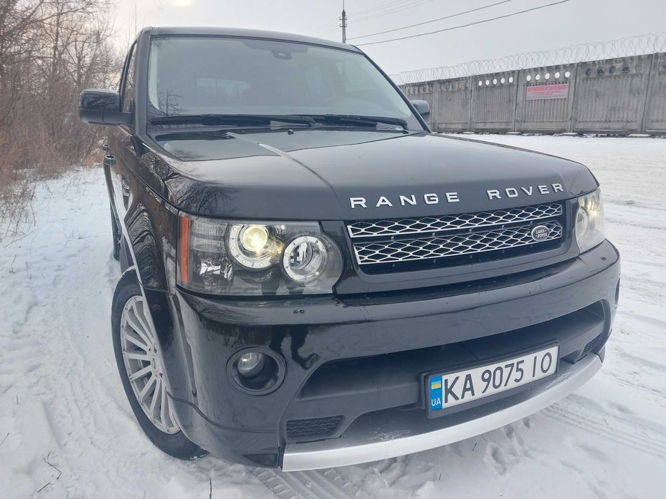 Продаеться гарний Range Rover Sport