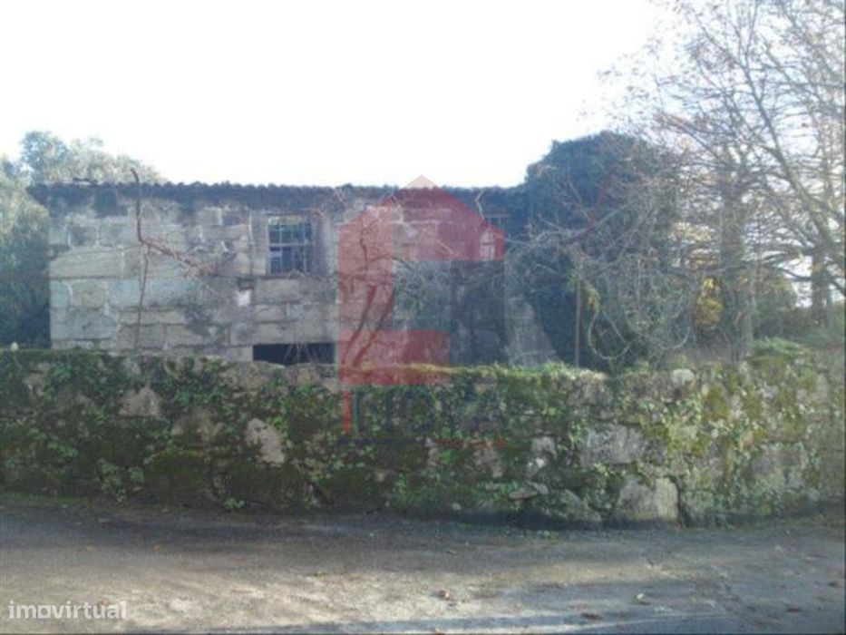 Vende-se Moradia, Vilarinho