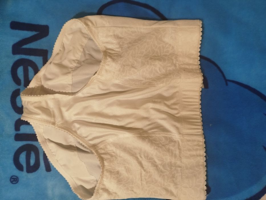 Majtki  ściągające , modelujące NOWE
