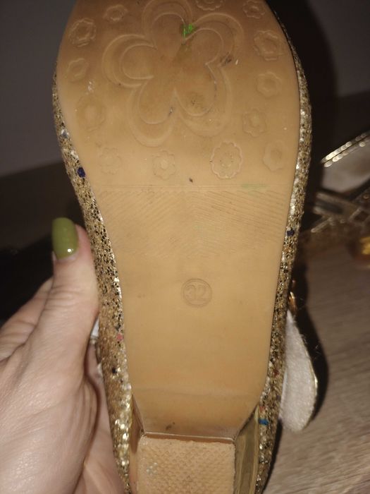Buty dla dziewczynki baletki/ sandałki