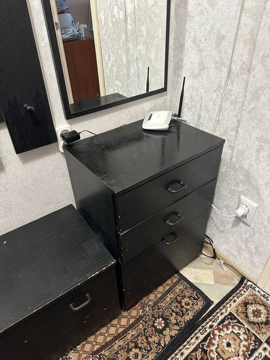 Продам прихожую.