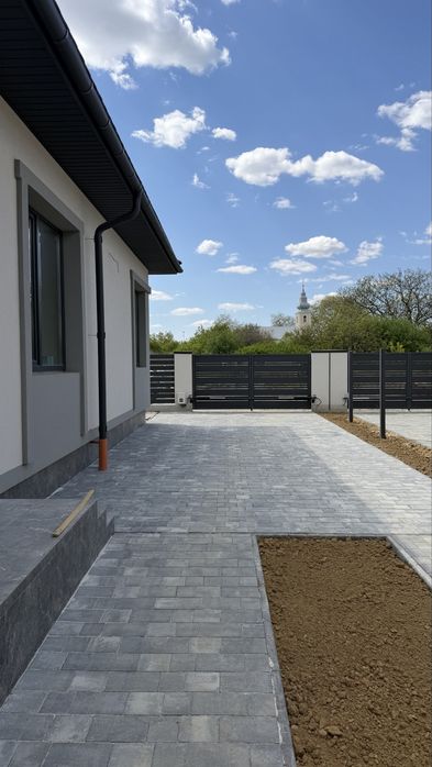 Продаж котеджу в Минаї від забудовника.