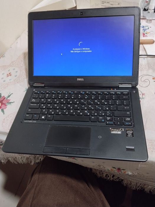Dell latitude e7250 i5 5th generation