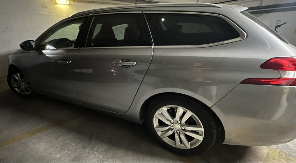 Peugeout 308 SW blue hdi — photo 2