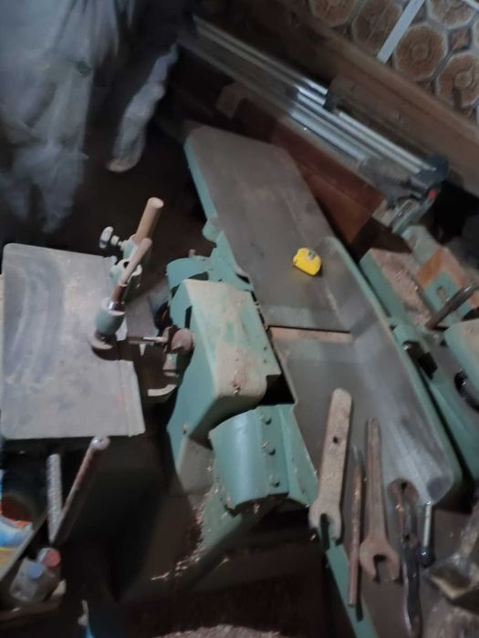 Máquina universal Pinheiro com mesa de 350mm