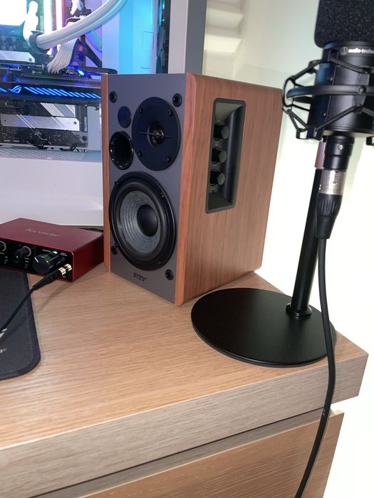 Edifier R1280T Studio 42W Excelente estado