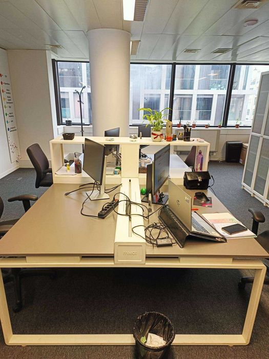 Estação de Trabalho para 4 Pessoas [COM GAVETAS - BOM ESTADO]