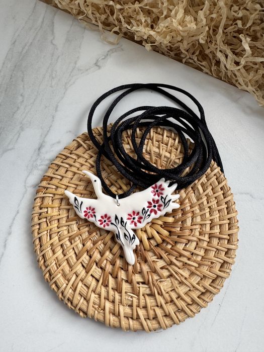 Голуб голубка чокер підвіска коник баранець каштан дерево птах пташка