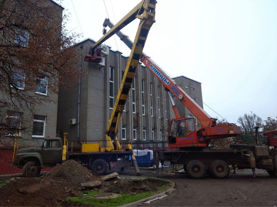 Услуги экскаватора погрузчика JCB аренда автокрана КамАЗ самосвал