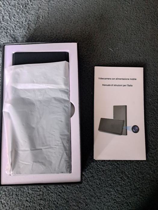 PowerBank z mini kamerą