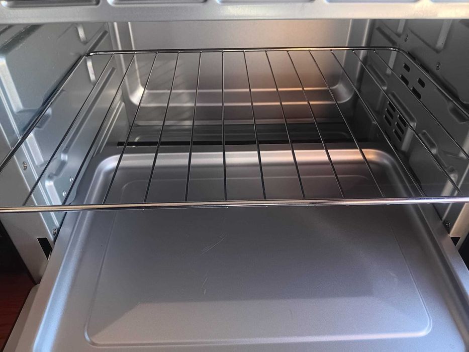Forno Compacto de 38 Litros. Como novo