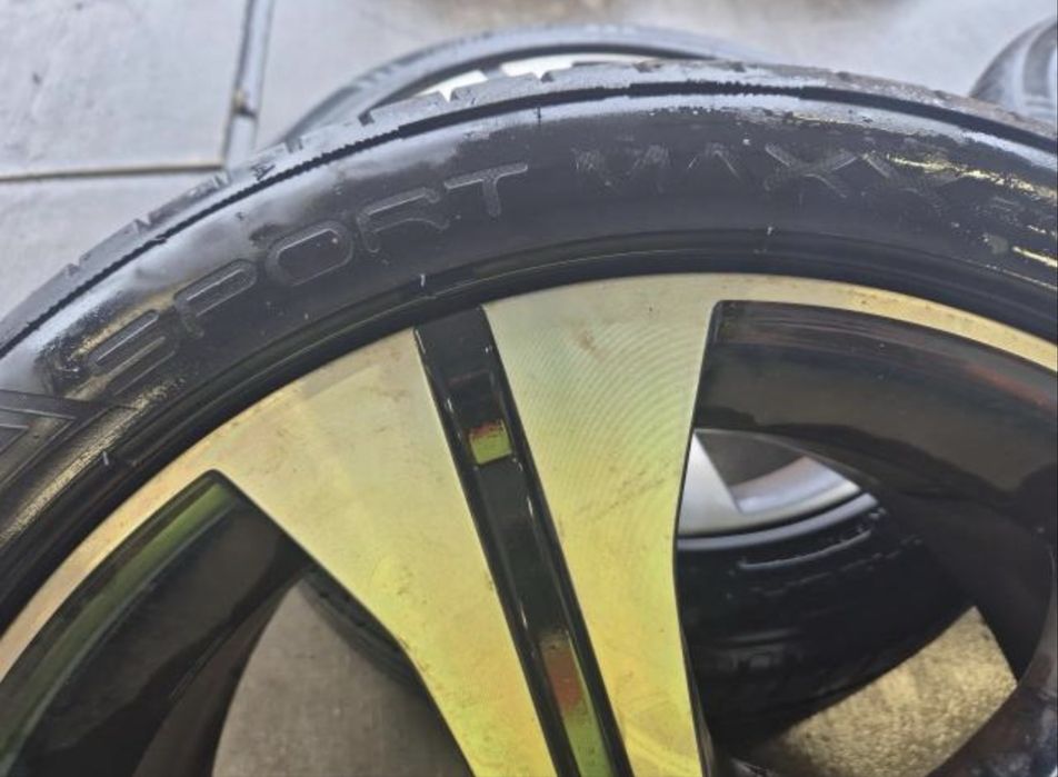 Komplet kół Renault 17” 205/50 R17 – jak nowe – DOT 2024