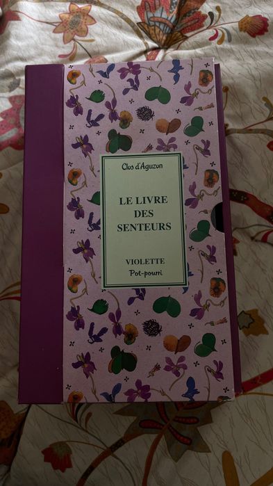 Flores Secas- Le Livre des Senteurs