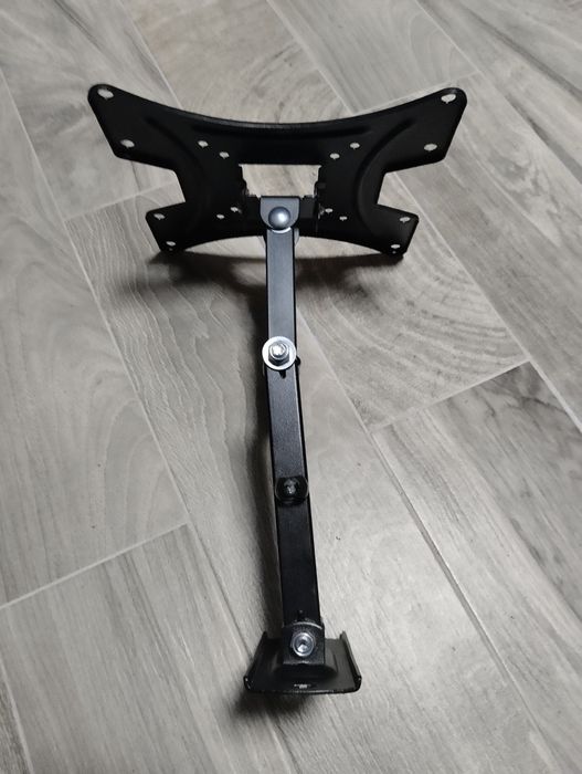 Wieszak do telewizora LCD Mocny.