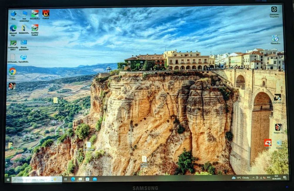 24 Samsung SyncMaster 2443BW 1920*1200