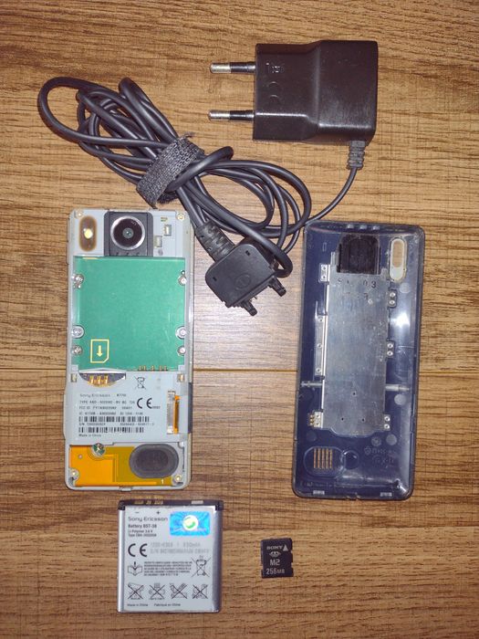 Telefon komórkowy Sony Ericsson K770i