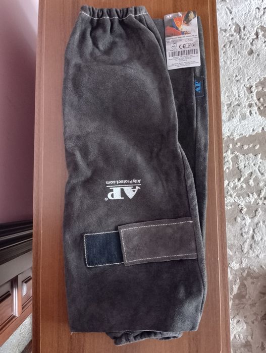 Нарукавники зварника шкіряні Ally Protect AP.9101 (40 см) нові