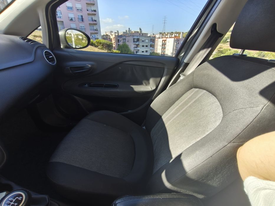 Fiat Punto 1.2 (2016) - 135.000km | Rádio Android | Mecânica Fiável