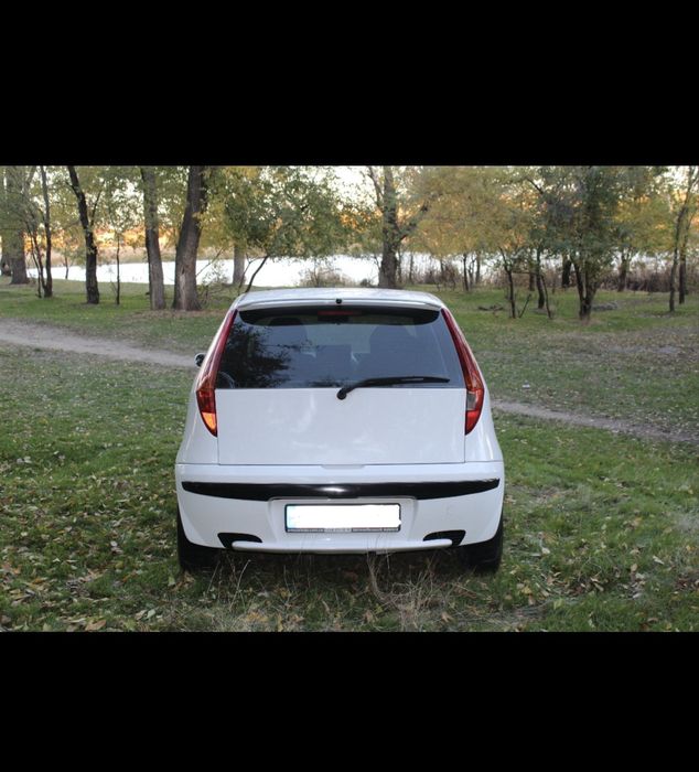 Продаж автомобіля Fiat Punto