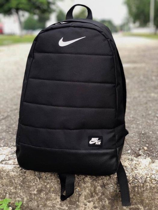 Рюкзак Nike Розмір 47*33*18 см;