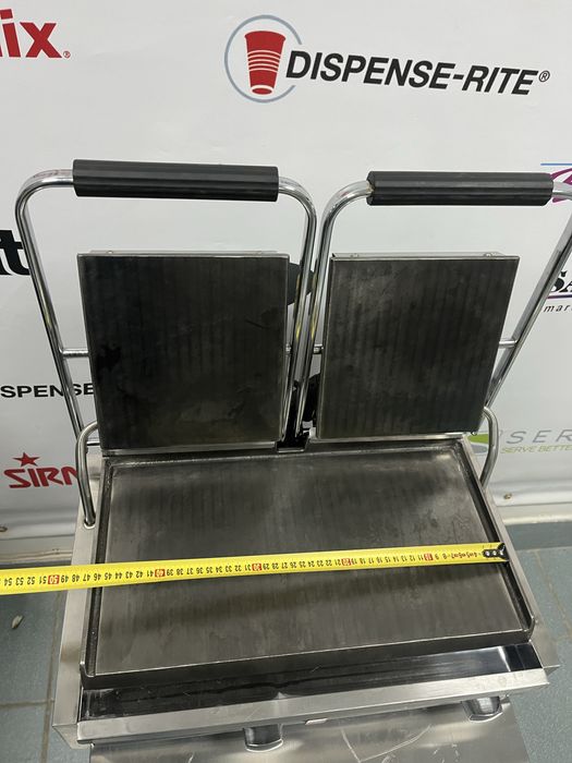 Гриль контактний Buffalo FC384-02