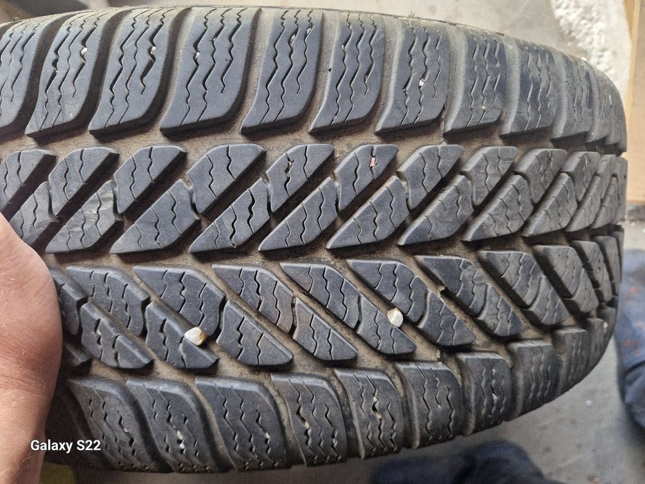 Koła do Renault z oponami zimowymi 205/55R16 2szt