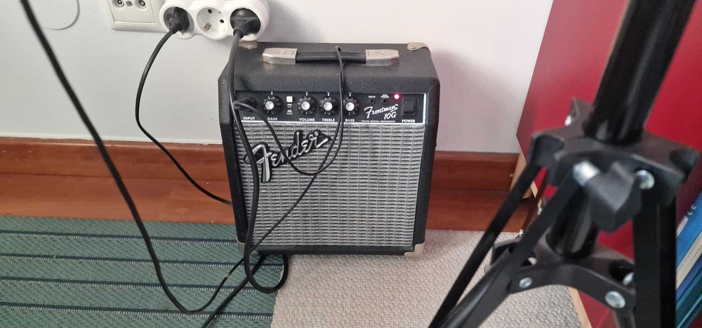 Bateria eletrónica Roland TD-1k + amplificador