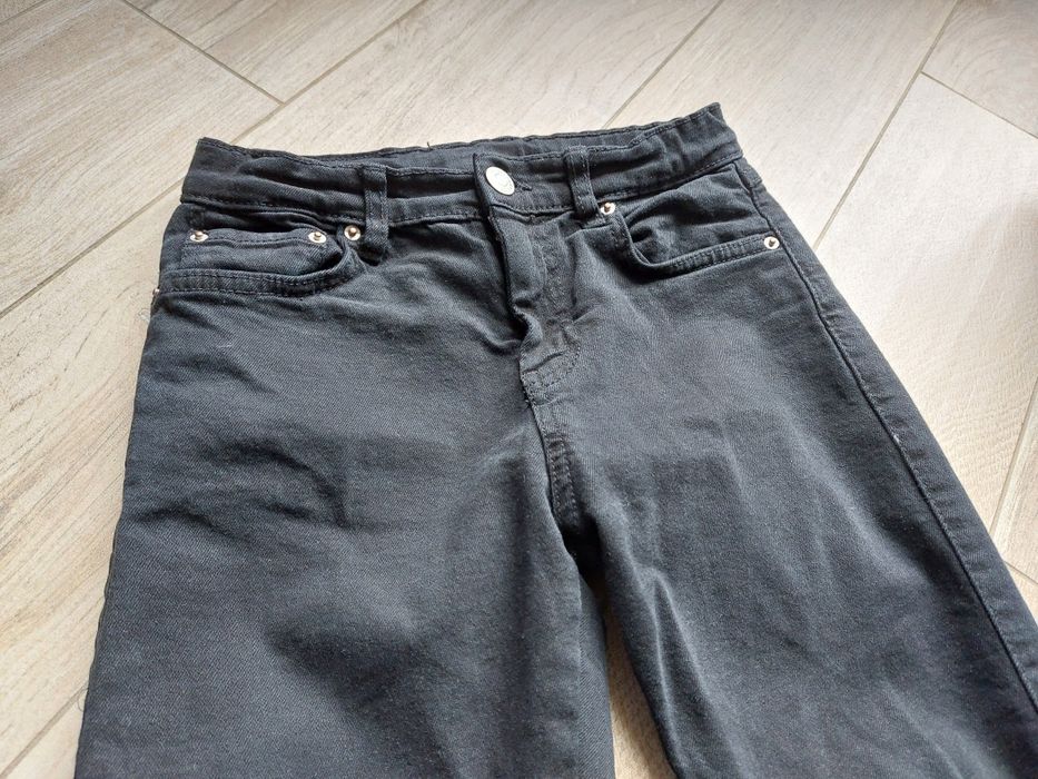 Spodnie chłopięce czarne r. 128 ZARA