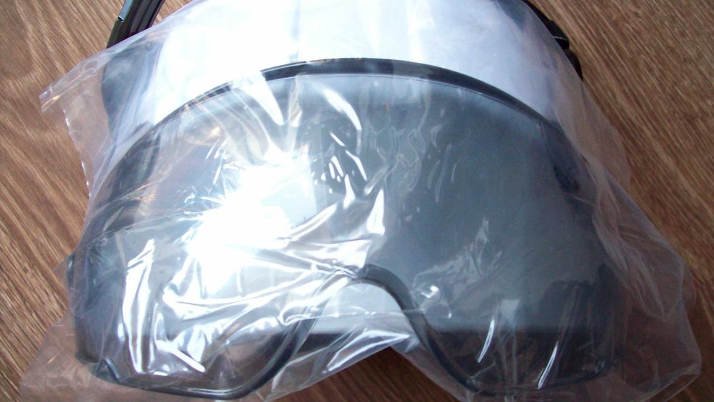 Kask ochronny z akcesoriami