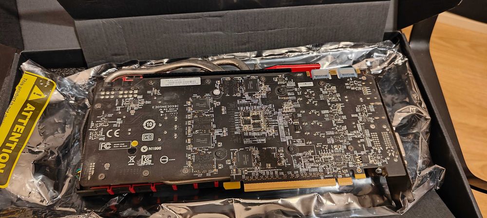MSI GeForce GTX 970 GAMING 4G (Edição Dragon Army) - Impecável