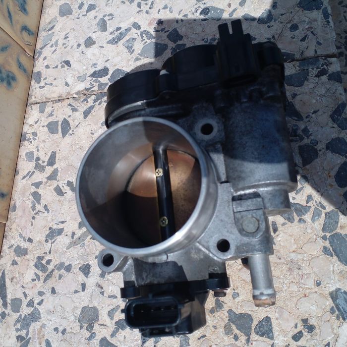 Vendo borboleta de admissao jaguar X type 3.0 v6 tbm da para um 2.5