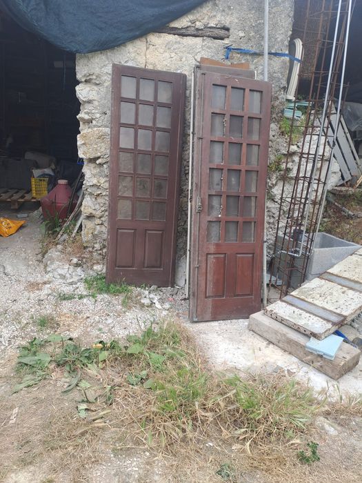 Janelas e porta sacadas