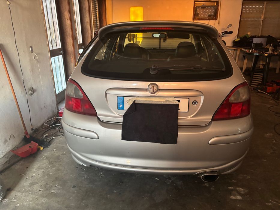 Vendo carro MG ZR 180