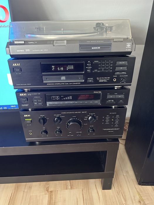 Wieża Akai AM-57, 100 w