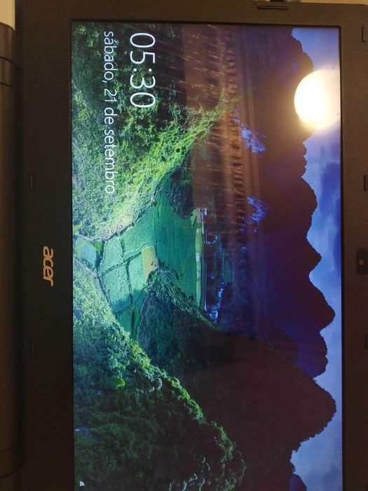 Portátil ACER Branco