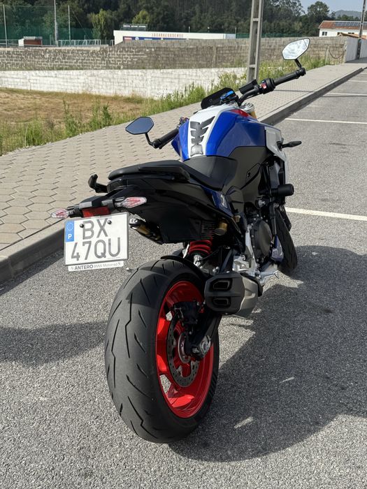Bmw F900r de 2025