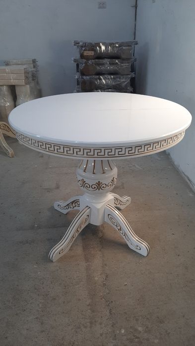 Розкладний стіл.Круглий стіл.Дерев'янний стіл.Стол.Стіл у вітальню