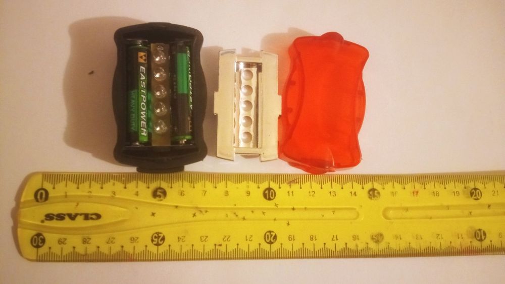 Задній червоний фонарь(7 режимів блимання)