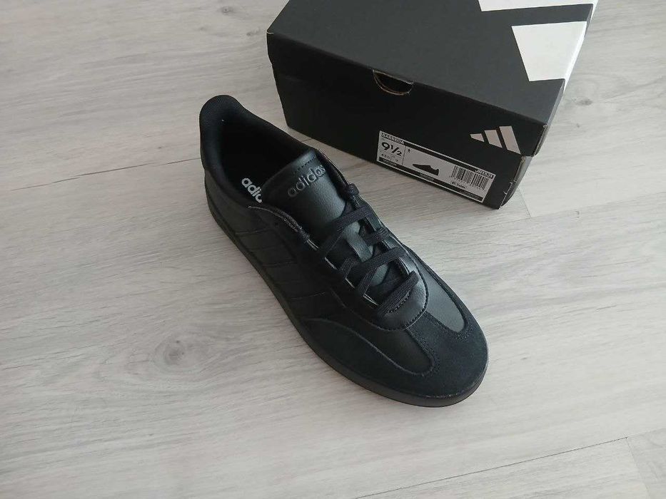 Оригінал Adidas Barreda JR1321  кросівки  12.5US 47 30-30.5см