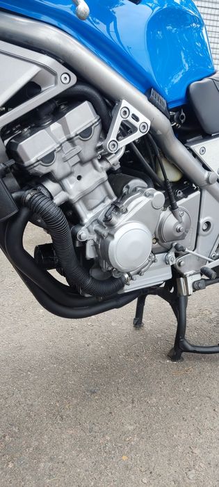 Honda CB-1 (NC27)