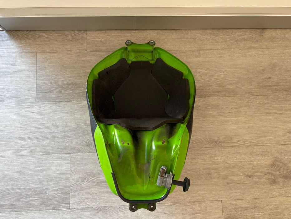DEPÓSITO COMBUSTÍVEL KAWASAKI ZX-6R