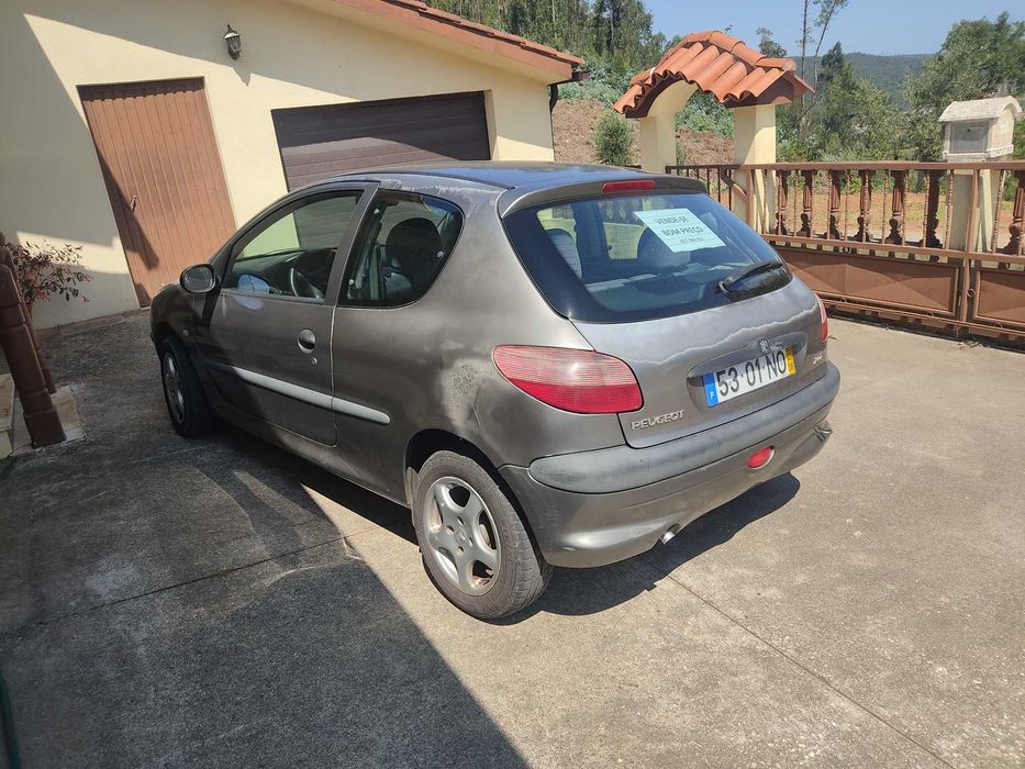 Peugeot 206 1.1 gasolina